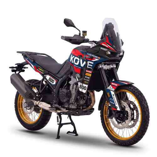 Kove 800X con kit de adhesivos Team Blue en azul, rojo y blanco con dorsal 800