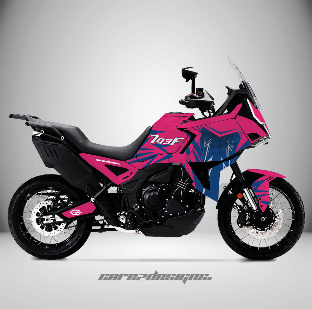 Kit adhesivos Zontes 703F (2024-2026) - Pink Phantom montado en la moto