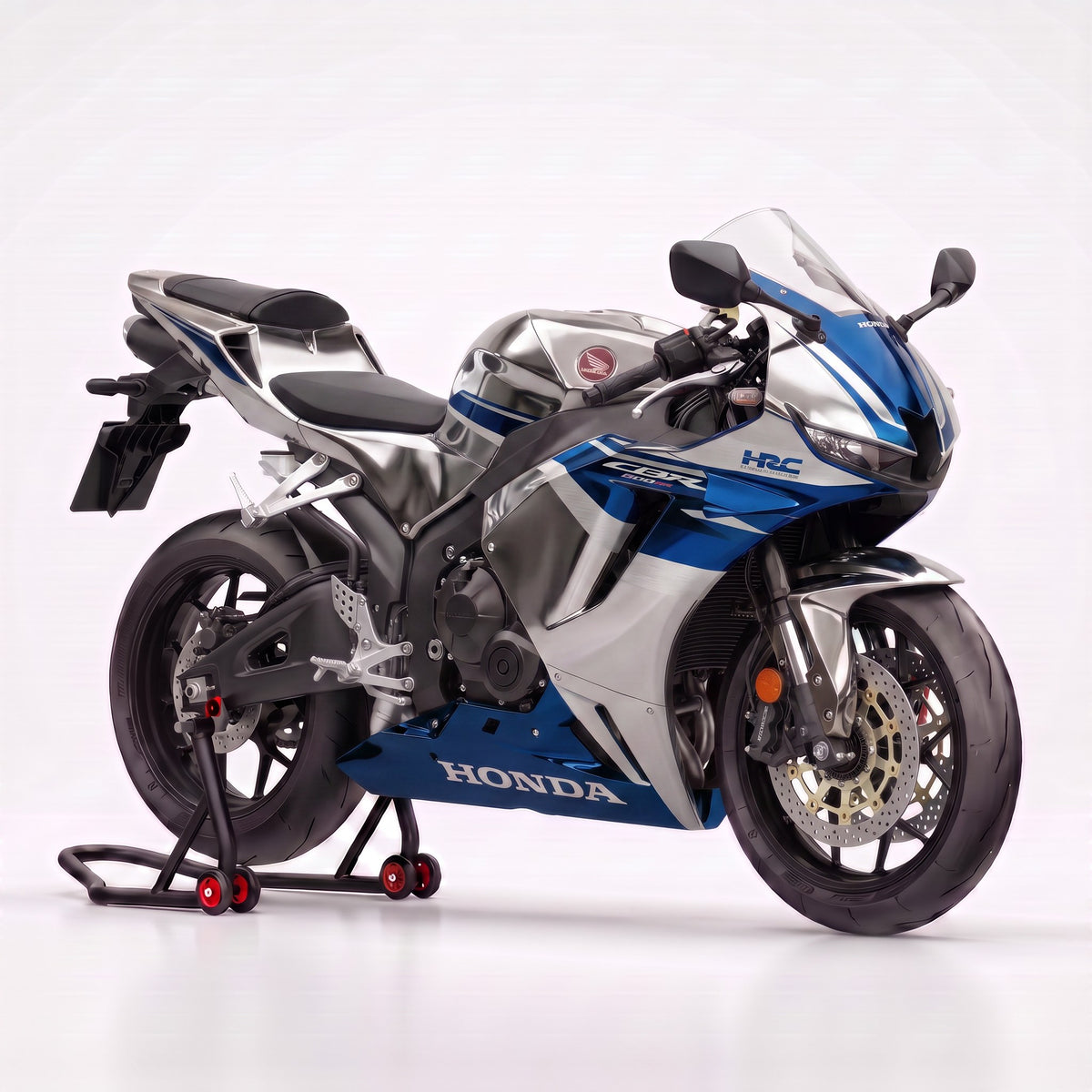 Kit vinilos Honda CBR 600RR (2021-2026) - Steel Blue con base cromada, vista tres cuartos