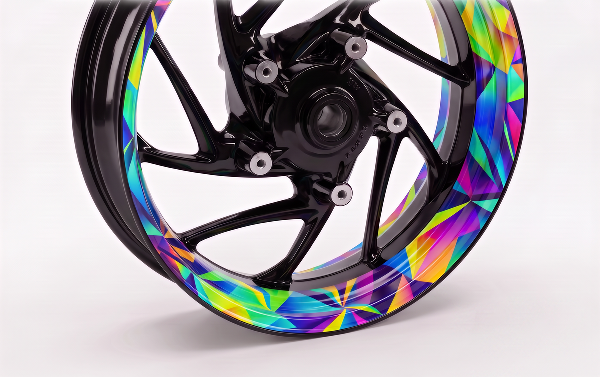 Llanta de aleación negra de moto de carretera con gráfico personalizado de geometrías multicolor